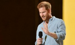 最新爆料哈里,揭秘王室内部惊人真相